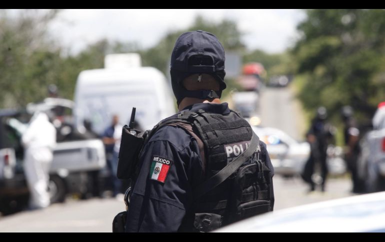 Enfrentamiento entre normalistas y policías deja siete heridos en Michoacán