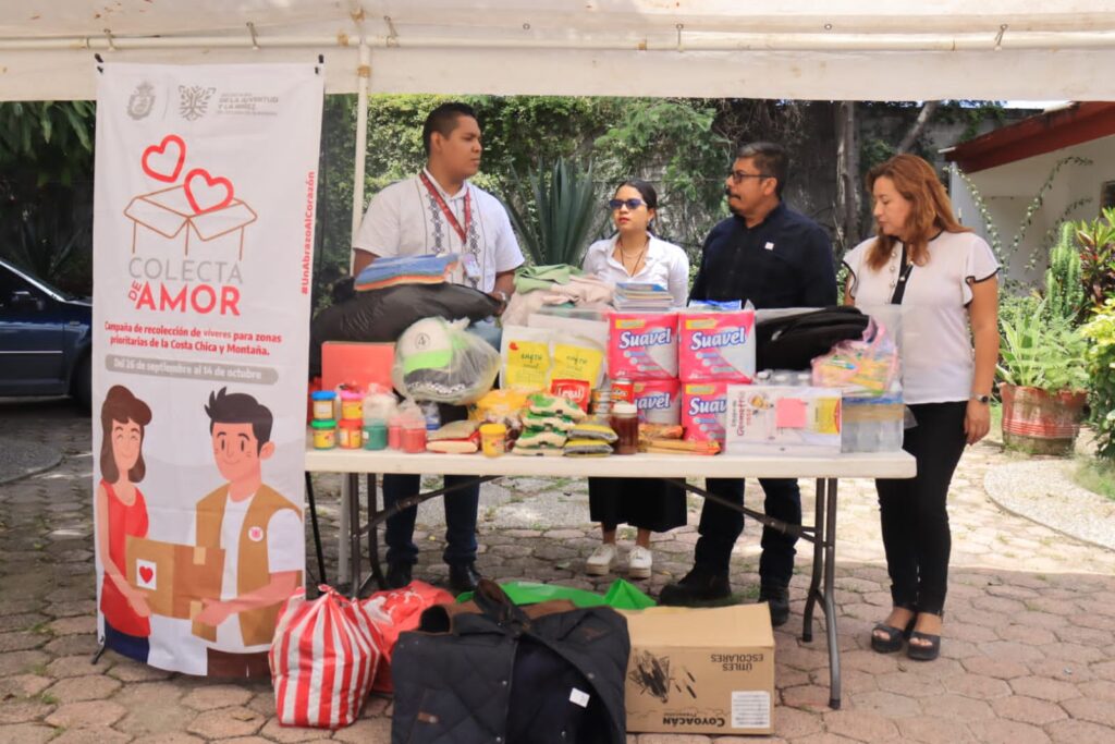 Trabajadores de SAGADEGRO se unen a colecta de amor en apoyo a los habitantes de La Montaña y Costa Chica que más lo necesitan