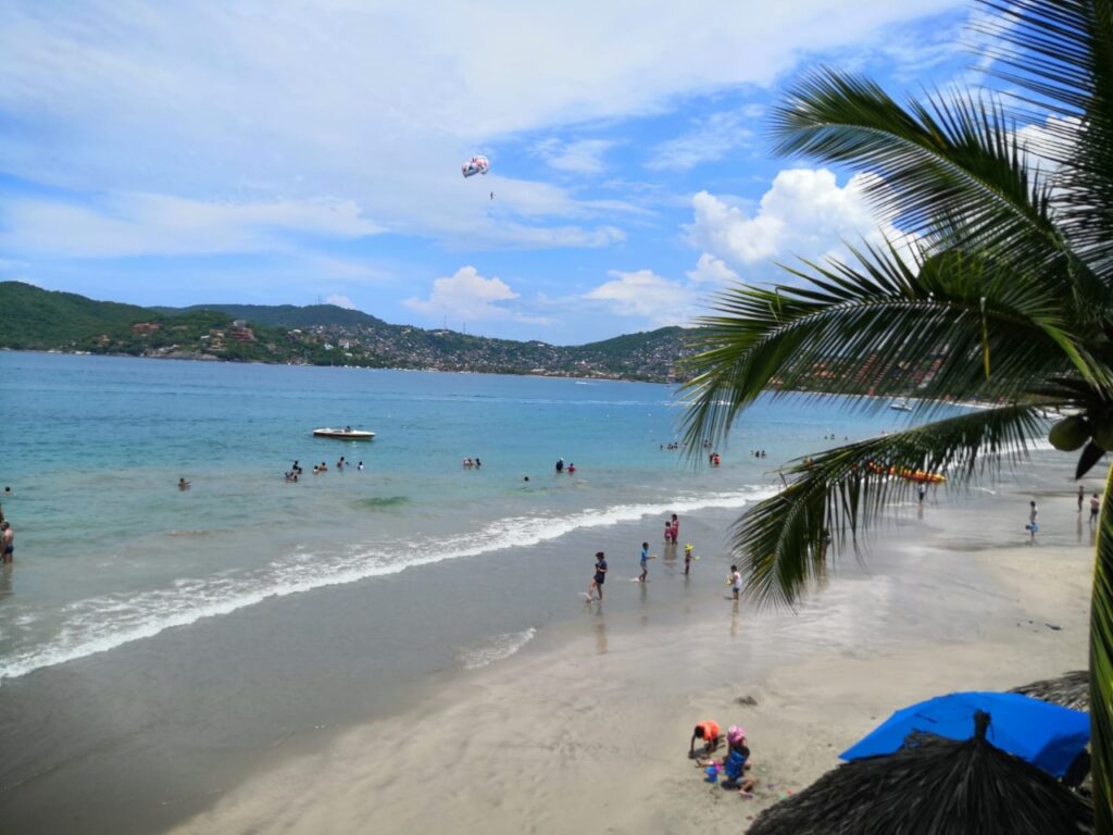 Tormentas no llegan, pero ahuyentan turismo, lamentan hoteleros