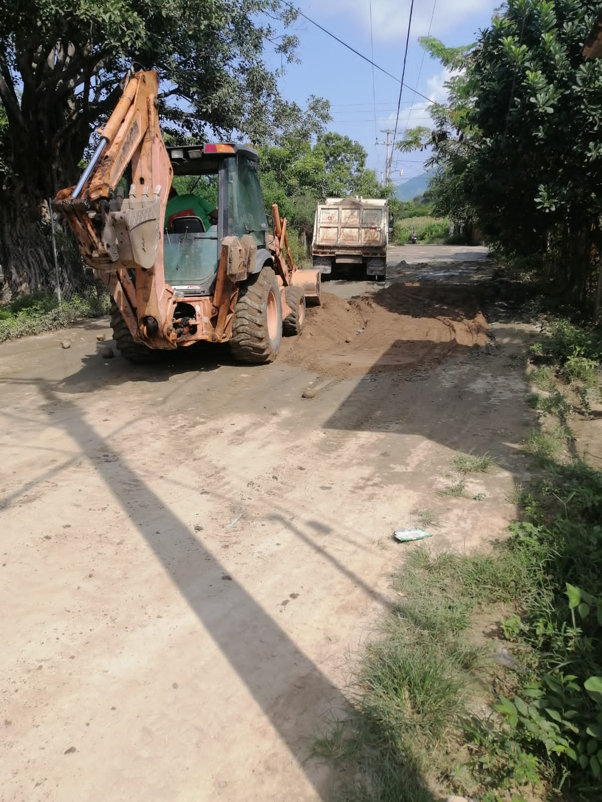 Rehabilita José Popoca panteón en Petatlán