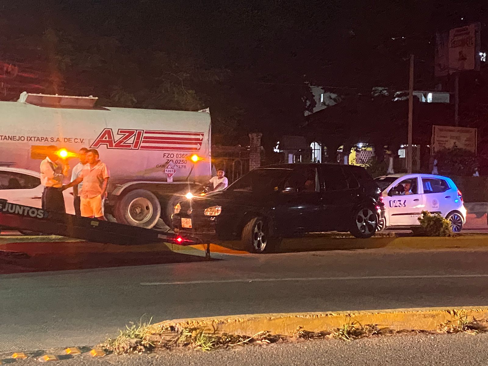 Choque automovilístico en Paseo de Zihuatanejo