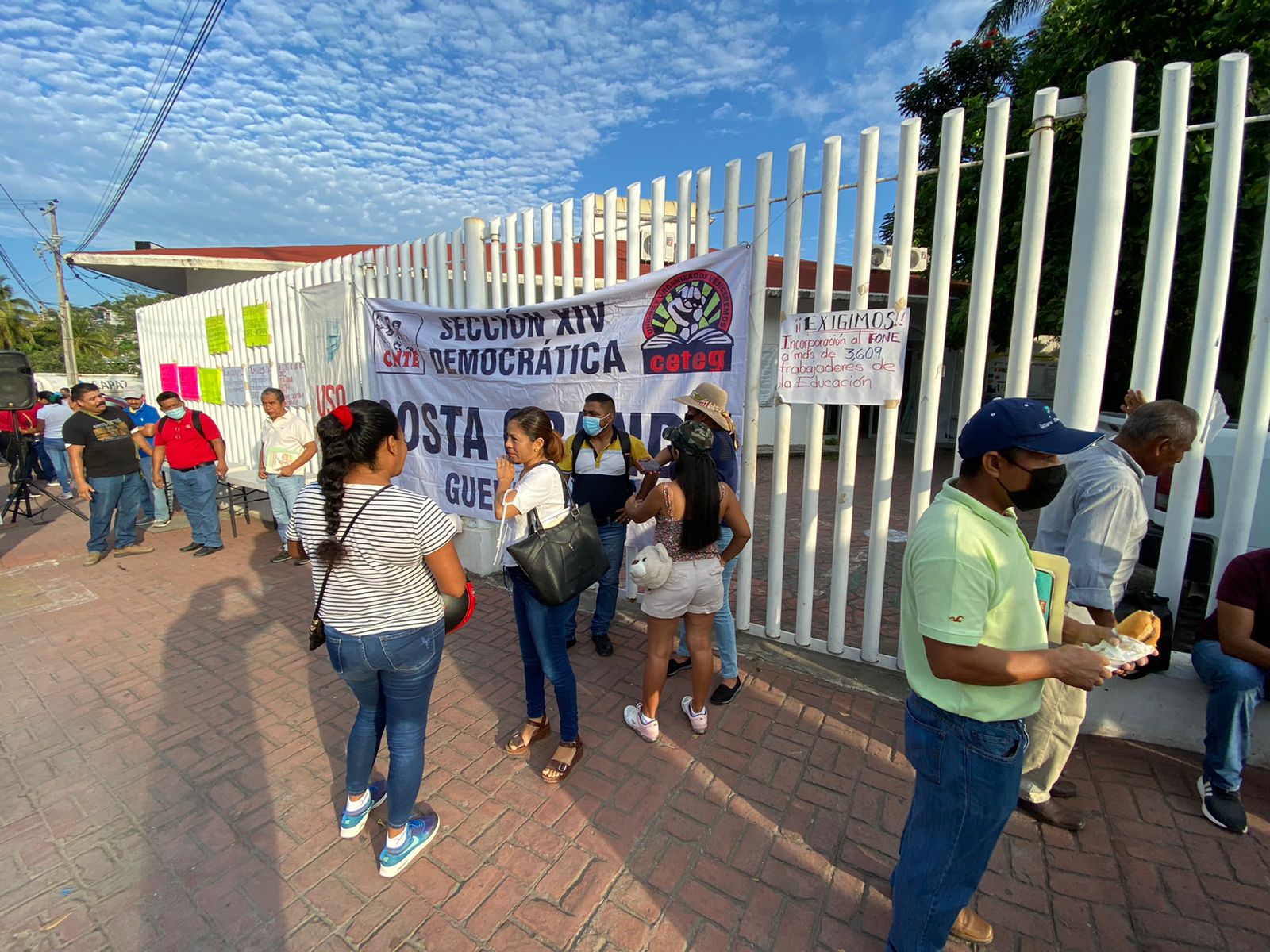 Ceteg toma delegación de Sefina en Zihuatanejo