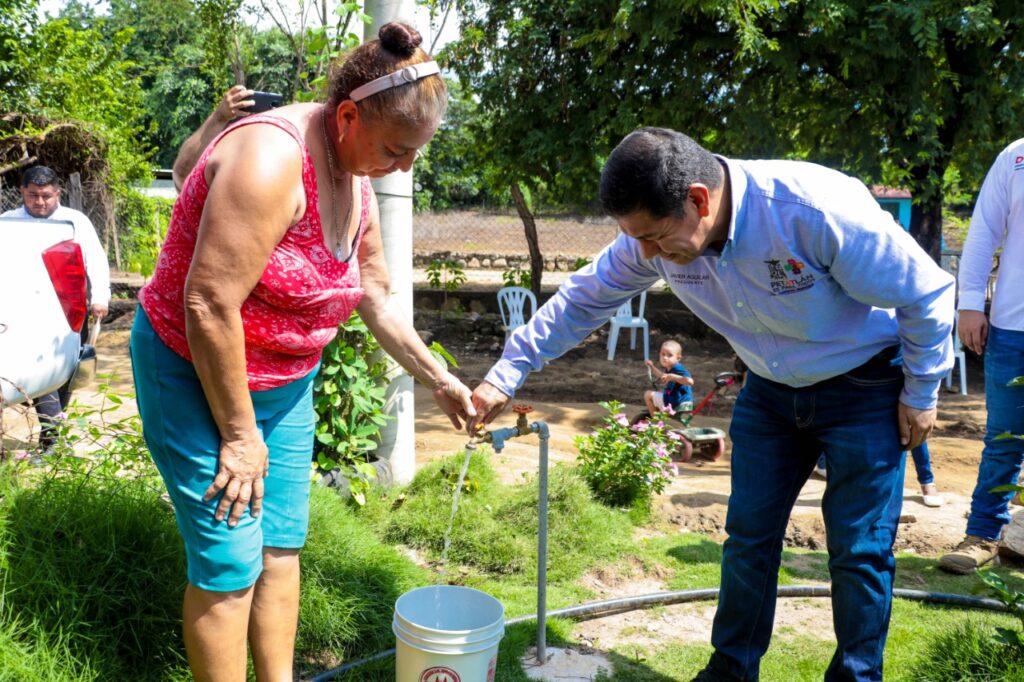 En una obra histórica por fin se inaugura la red de agua potable en la comunidad de La Ceiba, en petatlán