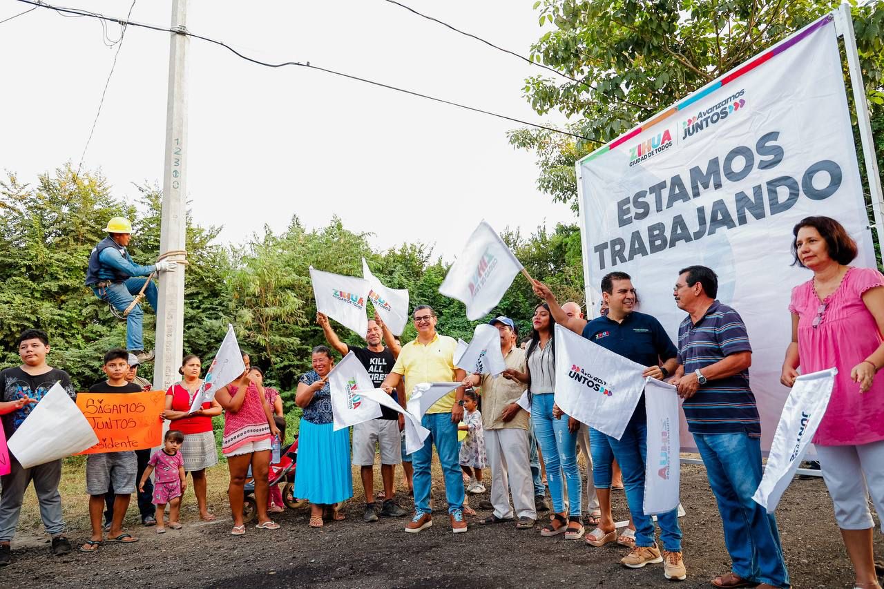 Jorge Sánchez Allec arranca red de electrificación en colonia Loma Colorada de San José Ixtapa