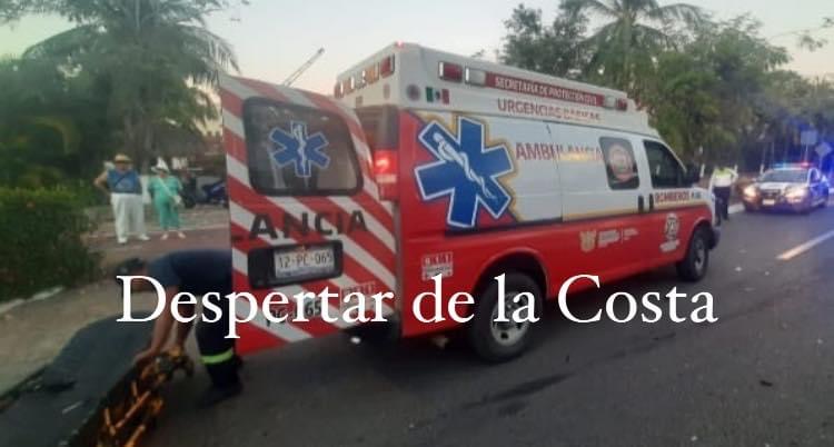 Muere motociclista al chocar con una Urvan pasajera en Ixtapa