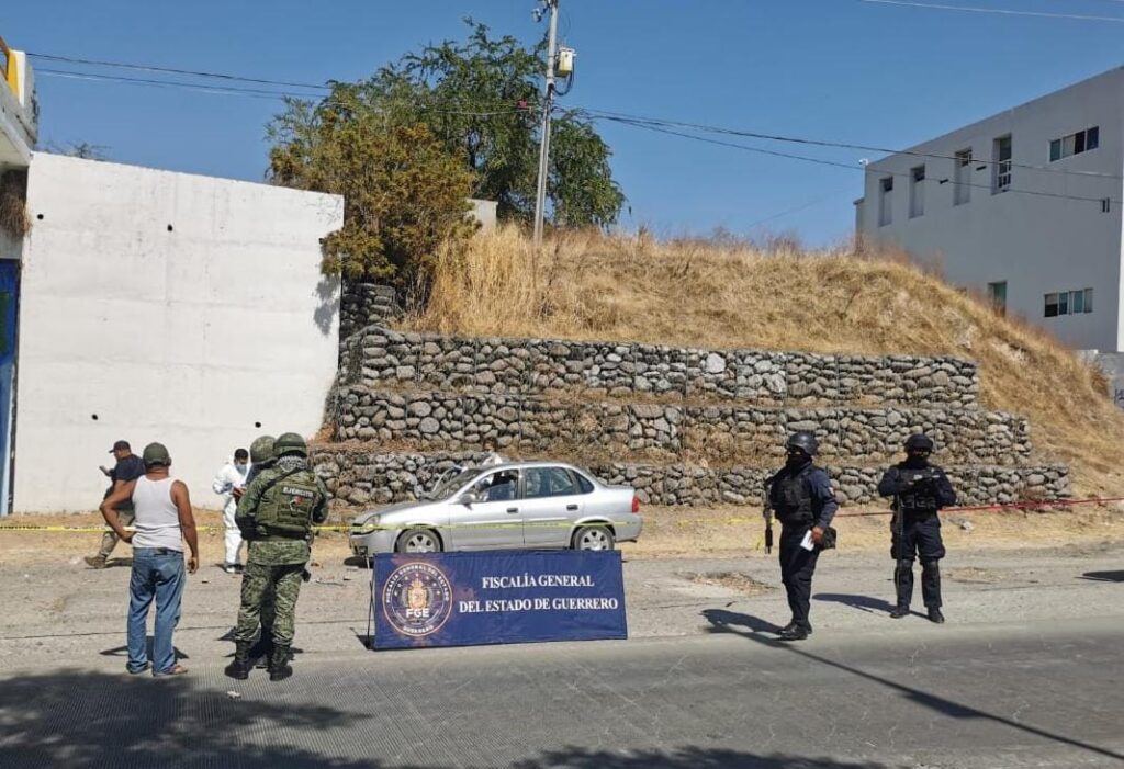 A unos metros del Palacio de Justicia de Iguala… Ataque a balazos deja saldo de un joven muerto y una mujer herida