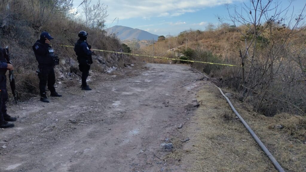 Hallan a un joven ejecutado a balazos, en Chilpancingo