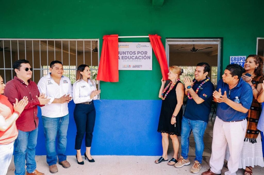En nueva jornada por la educación, Jorge Sánchez Allec entrega obras en 4 escuelas