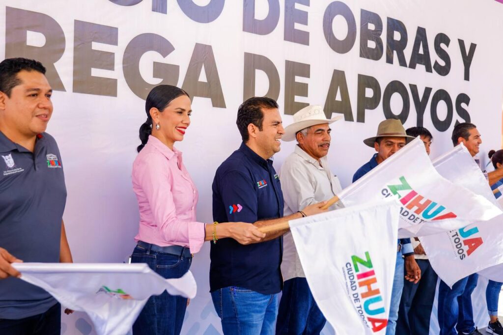 En gira de trabajo, presidente Jorge Sánchez Allec cumple compromisos con habitantes de la sierra