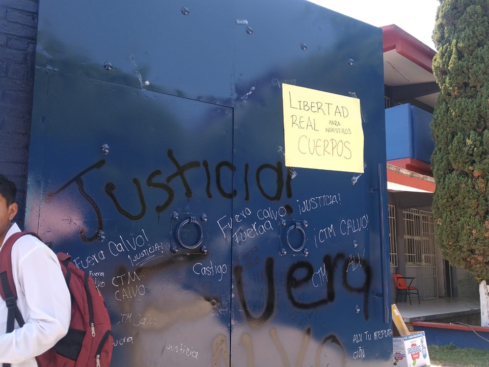 En la UAGro… Protestan en preparatoria 29 porque instalaron cámaras en los sanitarios