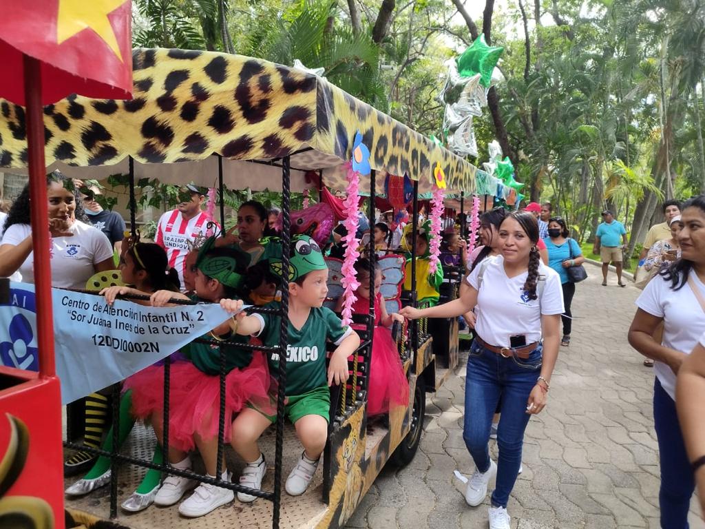 El parque Papagayo organiza desfile de primavera y un espectáculo para niñas y niños