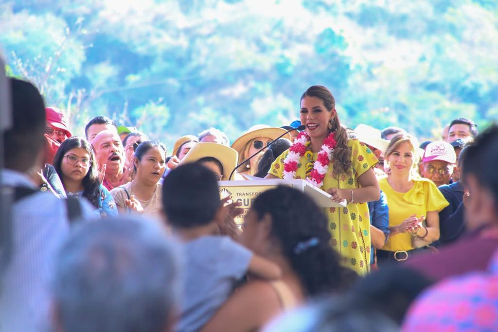 En un acto de justicia social inaugura Evelyn Salgado la tercera etapa de la pavimentación del camino Acapulco-El Veladero de Morelos