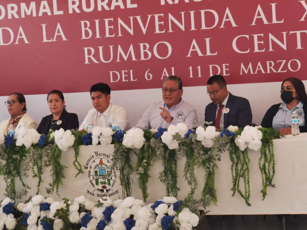 Omite Comité de Alumnos de la Normal de Ayotzinapa referirse a los 43 desaparecidos