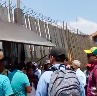 Maestros de Telebachilleratos piden ayuda a la gobernadora Evelyn Salgado