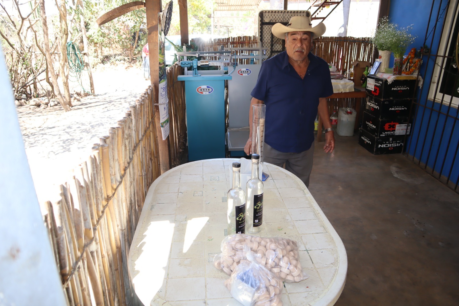 Destina Guerrero más de 2 millones de pesos en capacitación infraestructura, equipamiento y certificación del mezcal