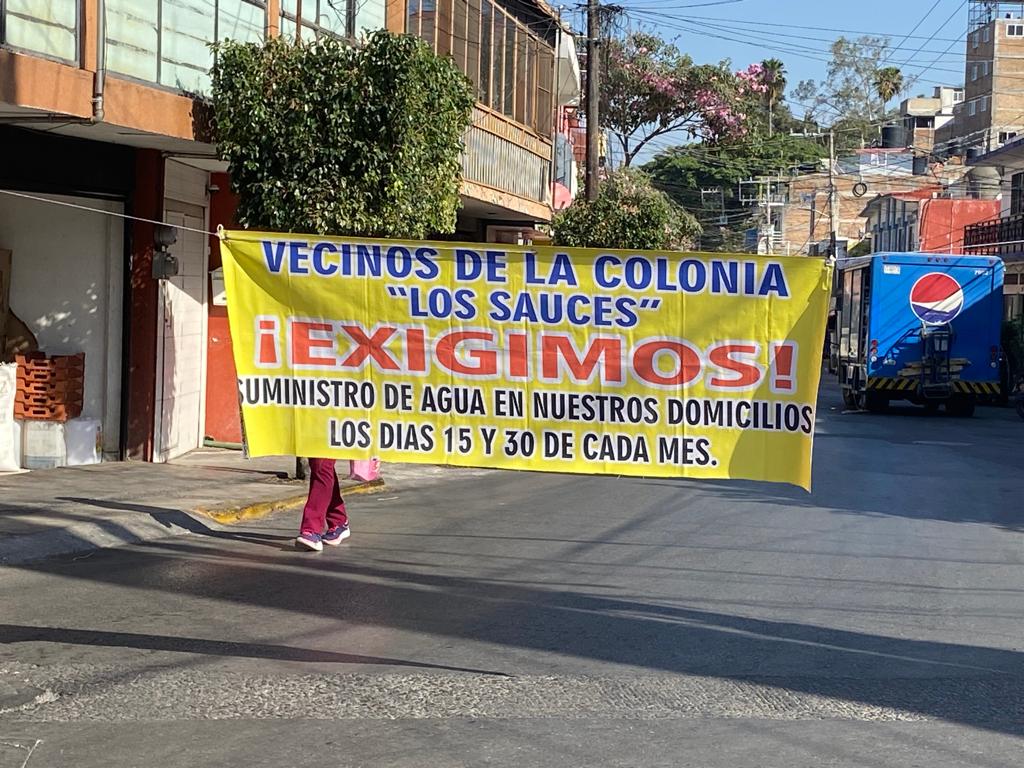 En Chilpancingo… Bloquean importante avenida en demanda de agua entubada