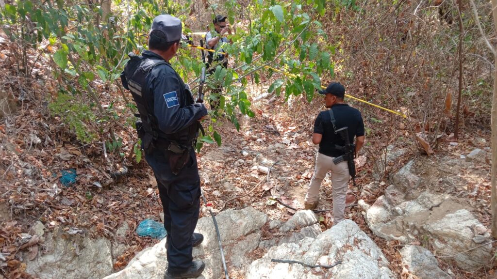 En Acapulco… Hallan a un joven ejecutado de 5 balazos y con el rostro carcomido