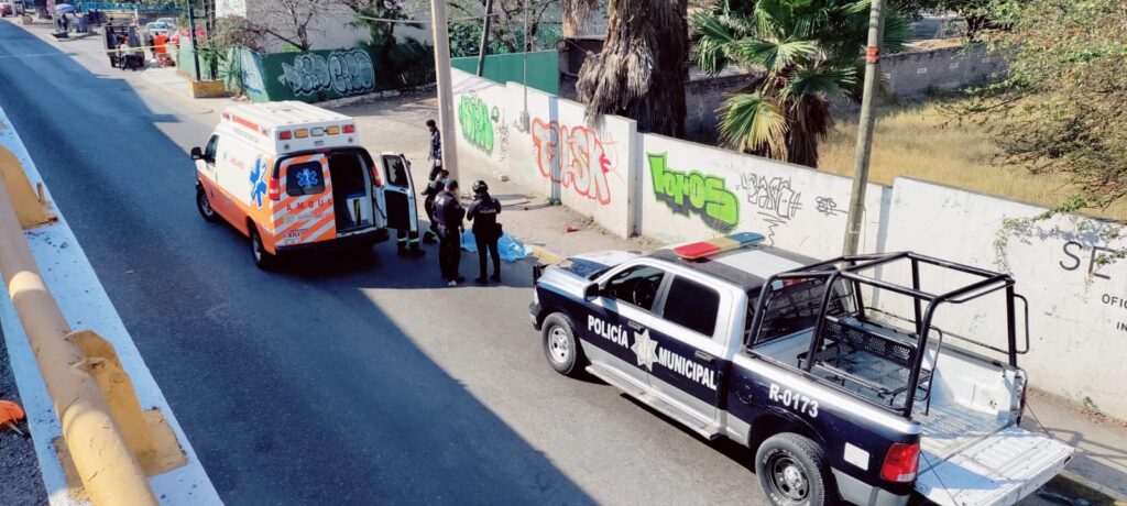 En el bulevar de Chilpancingo… Ejecutan de 9 balazos a una cajera de la agencia Chevrolet