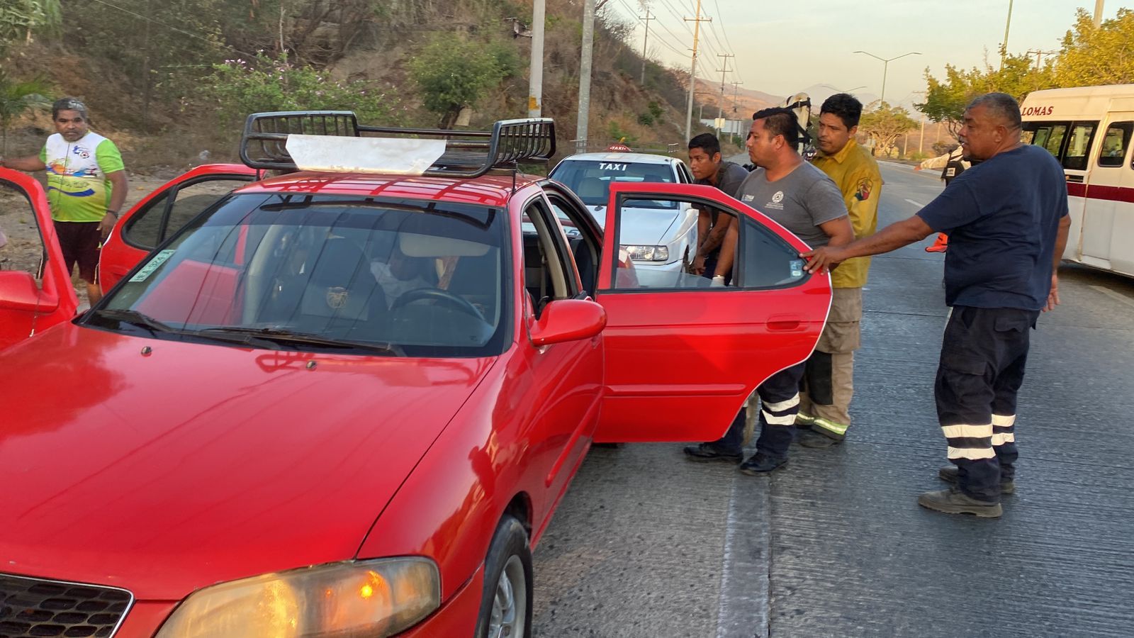 Pierde el conocimiento al caer dentro de una noria en Coacoyul