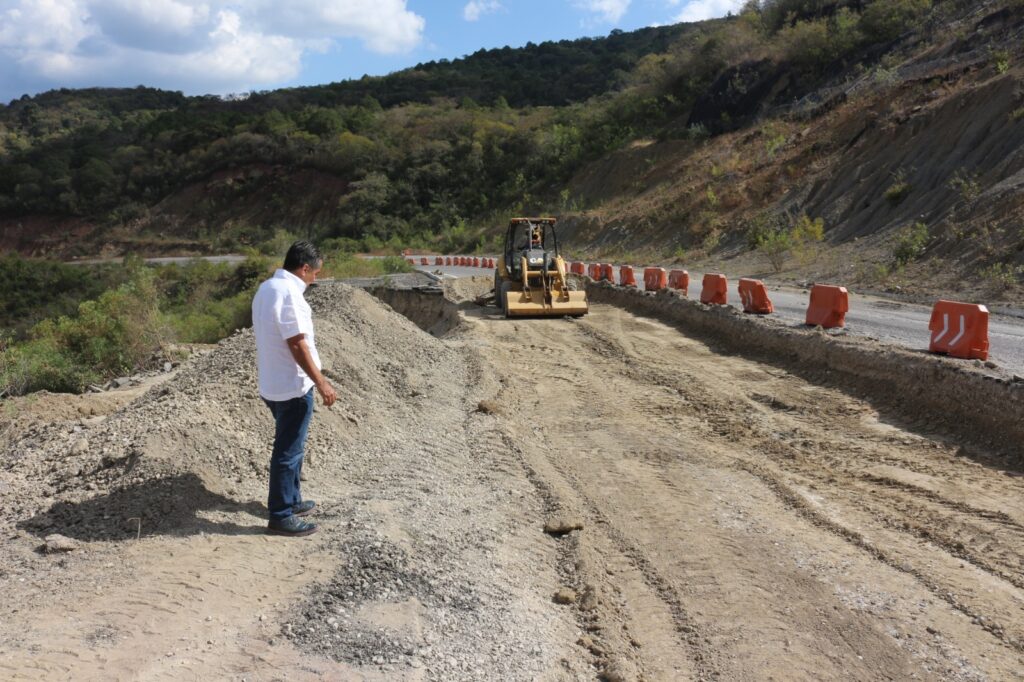 Supervisa titular de CICAEG las obras que se realizan en el libramiento Chilpancingo-Tixtla