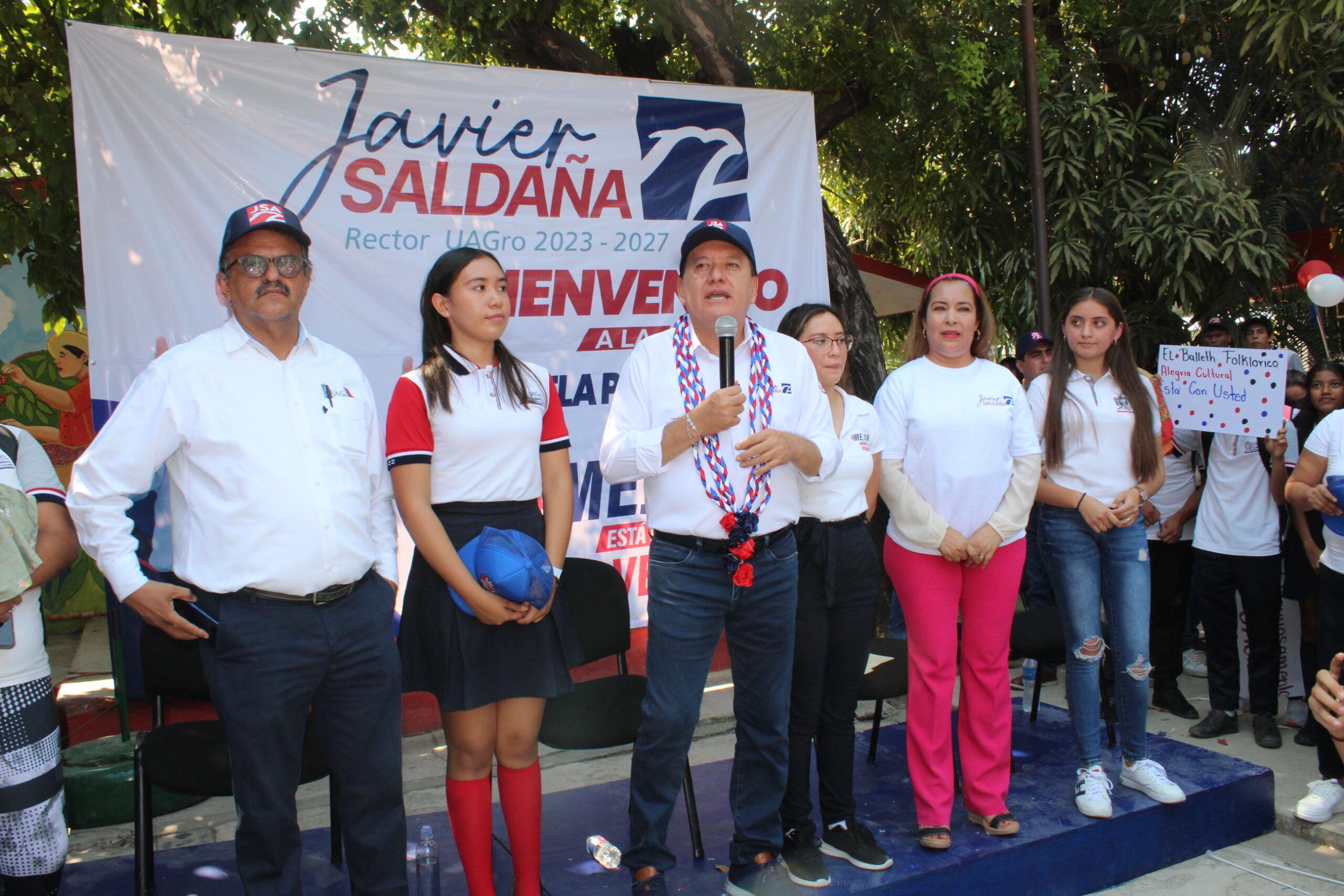 EL CANDIDATO A RECTOR JAVIER SALDAÑA REALIZA CAMPAÑA EN PREPARATORIAS DE COSTA GRANDE