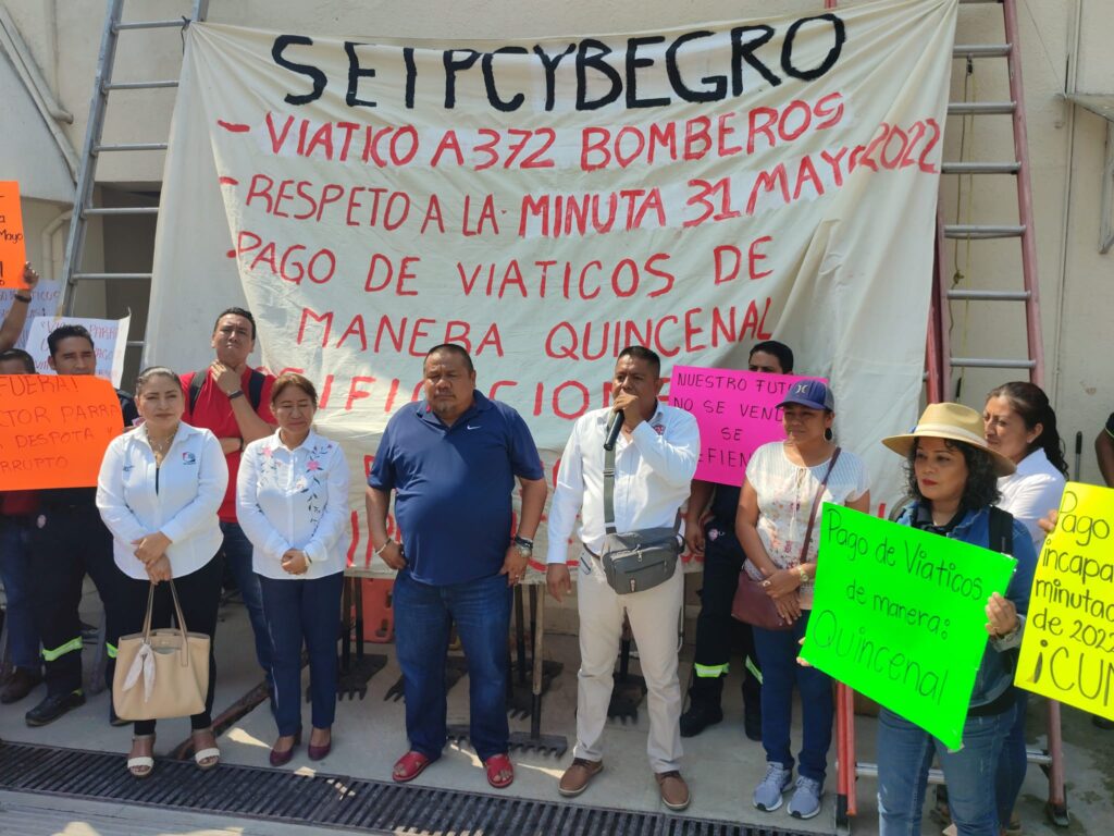Suspenden labores trabajadores de Protección Civil de Guerrero