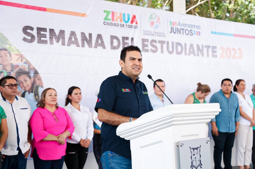 Alcalde Jorge Sánchez Allec clausura Semana Deportiva  conmemorativa del Día del Estudiante 2023