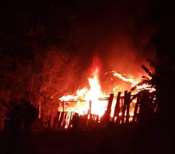 Se incendia carpintería en El Suchil