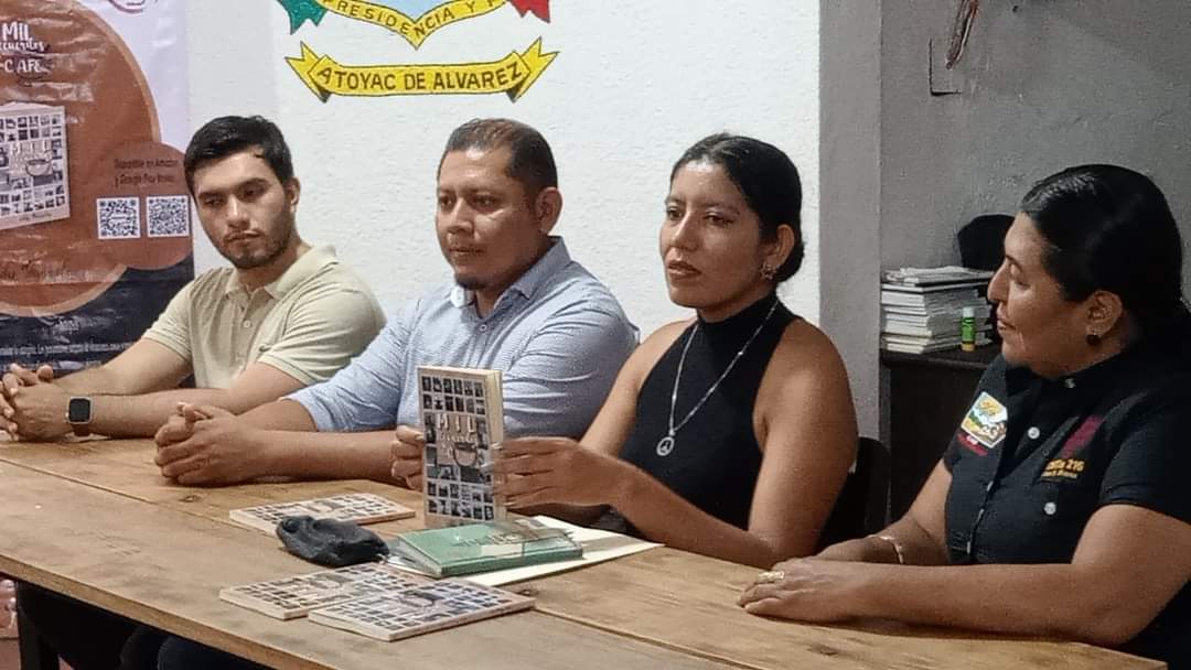 Presentan poemario de Adilene González en Atoyac