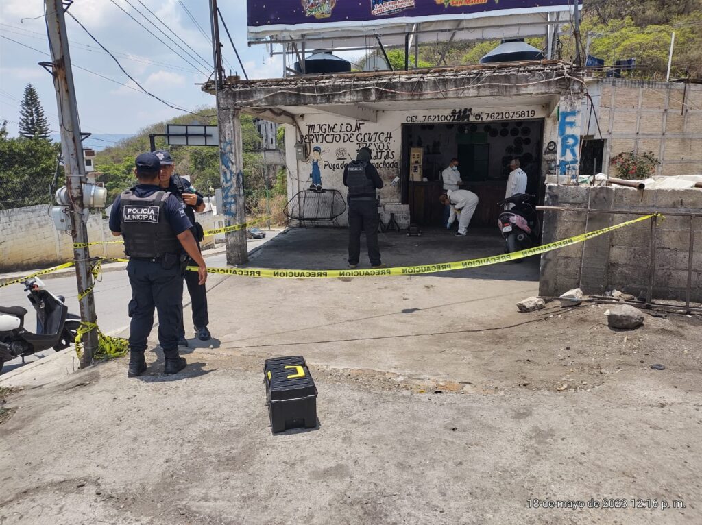 Ejecutan a balazos al dueño de un taller mecánico, en Taxco