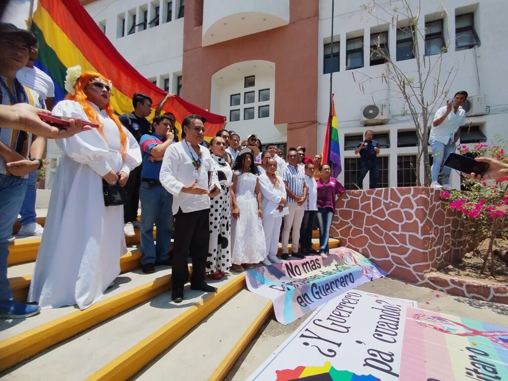 En Chilpancingo… Comunidad LGBTIQ+ conmemora elDía Internacional contra la Homofobia