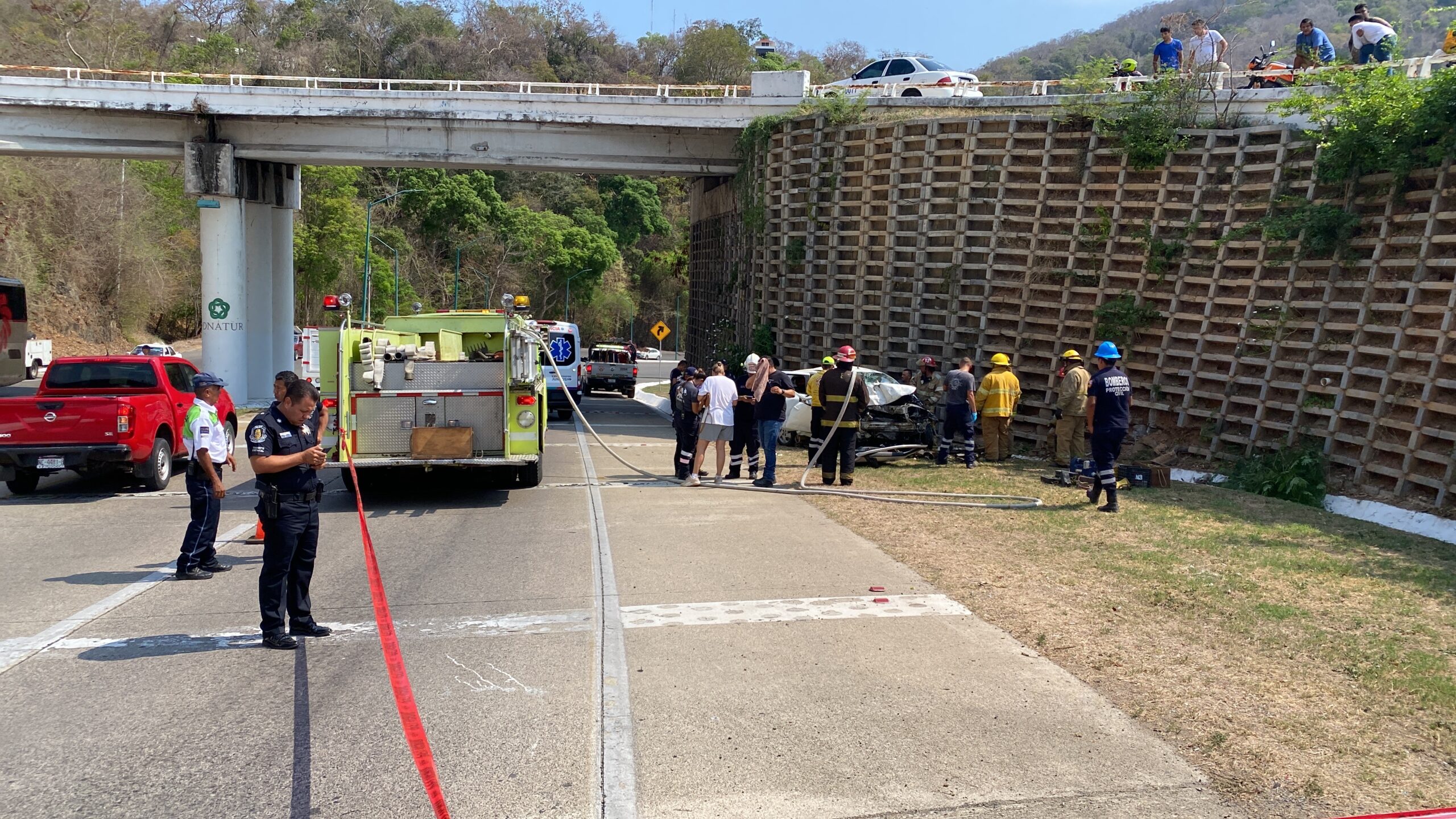 Necesario colocar nuevamente reductores de velocidad en acceso a Ixtapa