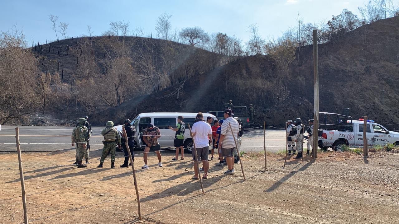 En Zihuatanejo… Atacan a balazos a un equipo de Softbol del estado de Tamaulipas