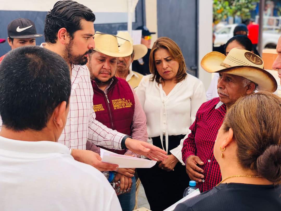 Participa SAGADEGRO en la feria institucional de servicios para el bienestar en Huitziltepec