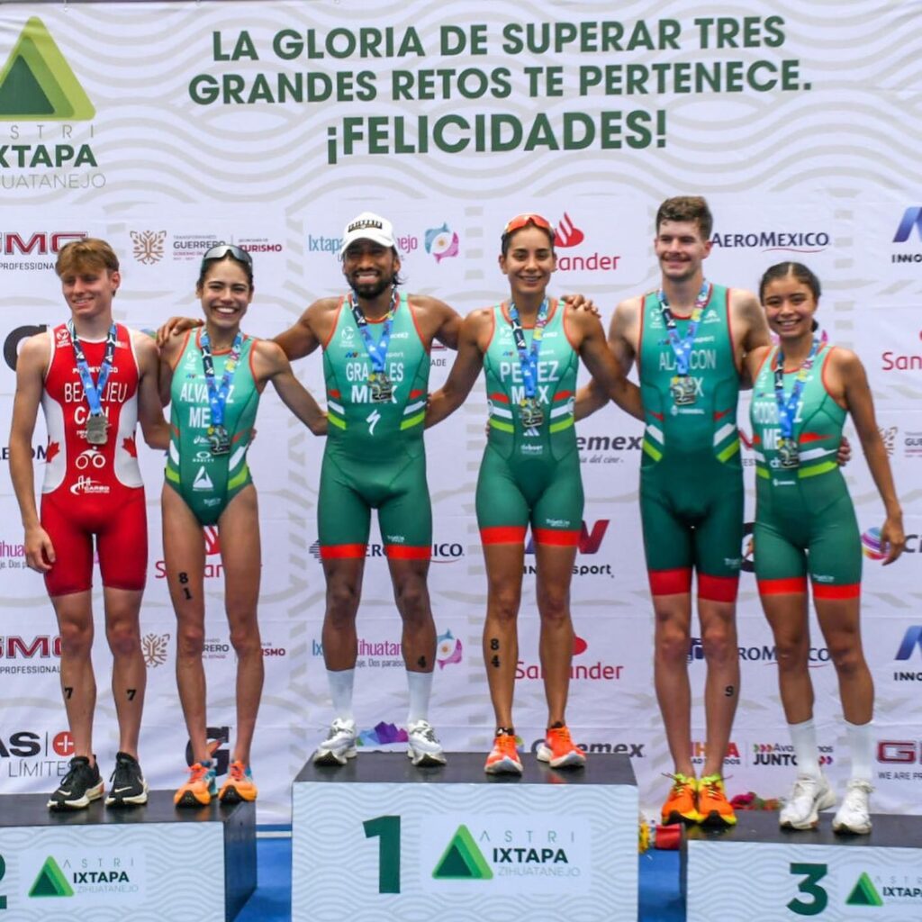 El Triatlón AsTri Ixtapa logró la participación de mil 800 atletas nacionales e internacionales