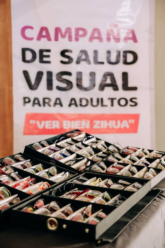 DIF Zihuatanejo arranca campaña gratuita de Salud Visual entre agremiados del sector hotelero