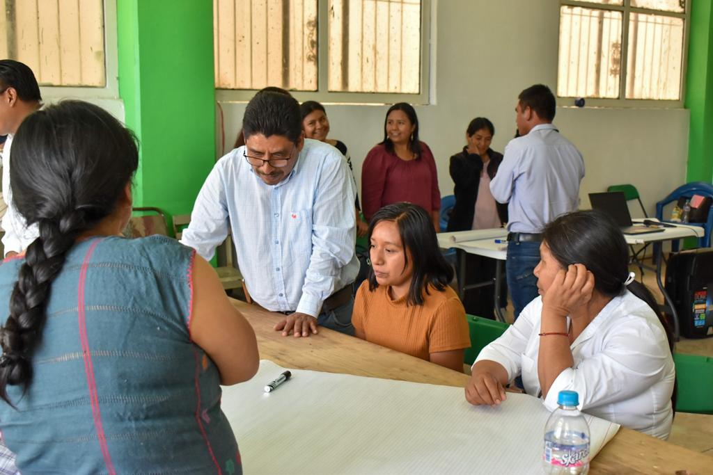 El DIF Estatal y Semujer impartieron el taller para promover derechos de niñas, niños y adolescentes en Cochoapa