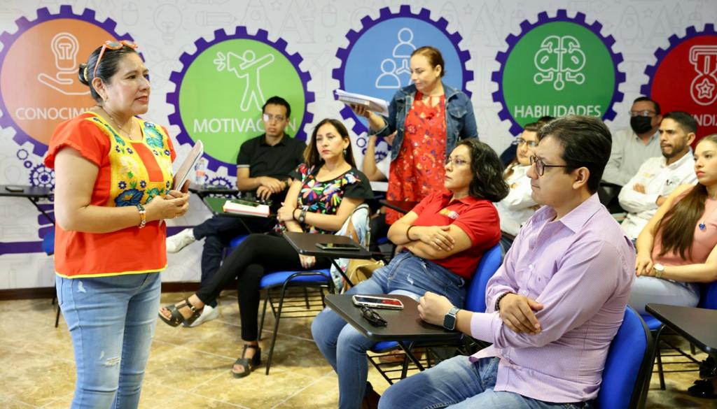 Capacitan a enlaces de prensa del gobierno de Guerrero para comunicar con perspectiva de género