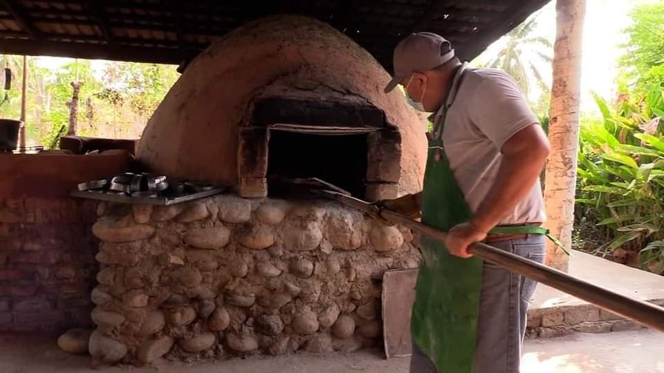 Empanadas de Tecpan llegan a EU