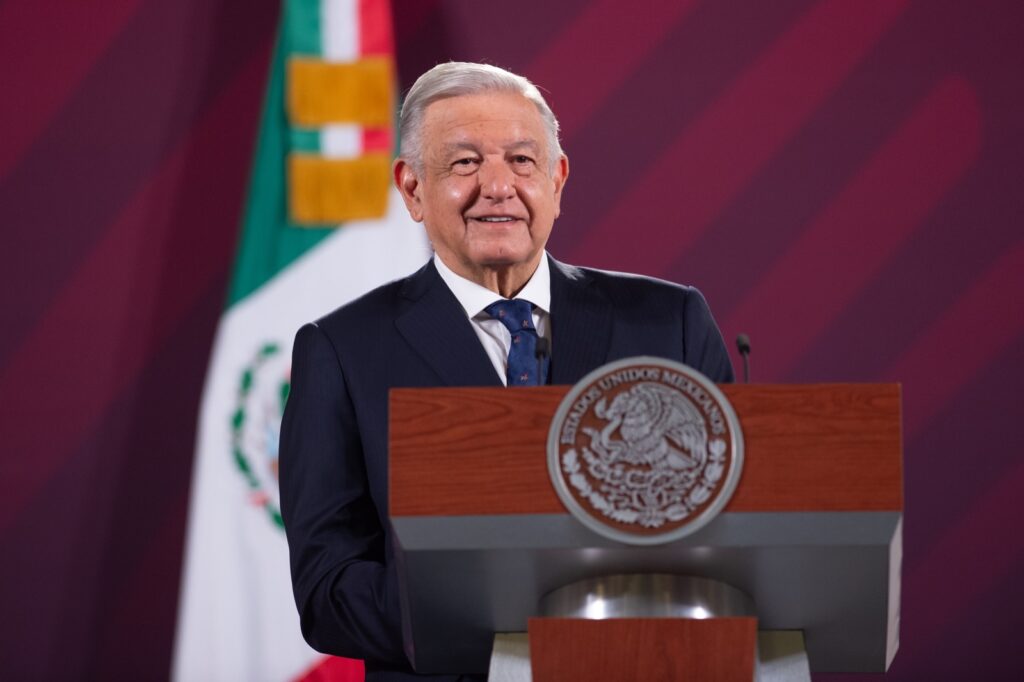 Enjuiciar a 8 militares por el caso de los 43 no afecta al Ejército: AMLO