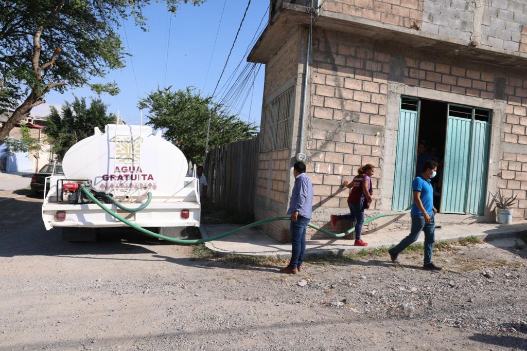 Instruye Evelyn Salgado suministro de agua potable gratuita en pipas para habitantes de Chilpancingo; ayudarán a mitigar desabasto