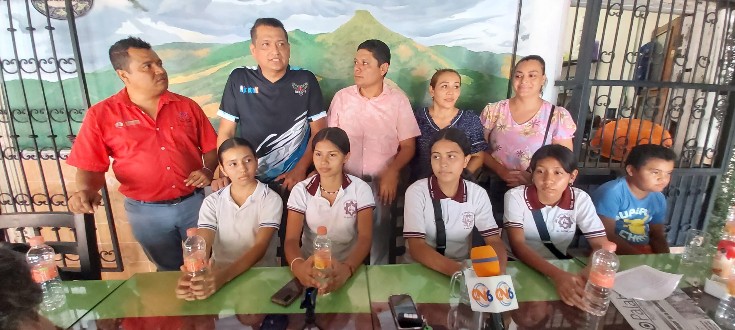 Jovencitas deportistas de tecpan destacan en basquetbol