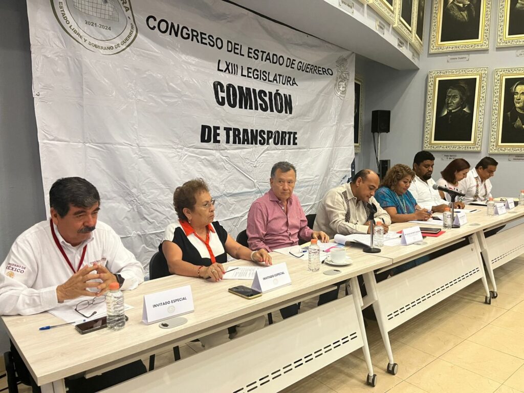 Realizan en el Congreso mesa interinstitucional en torno a reforma integral en materia de movilidad y seguridad vial