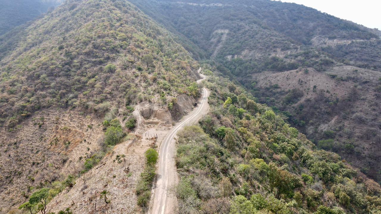 Inicia CICAEG trabajos de conservación del camino  Iyotla-Carrizal de Bravo, en el municipio de Leonardo Bravo