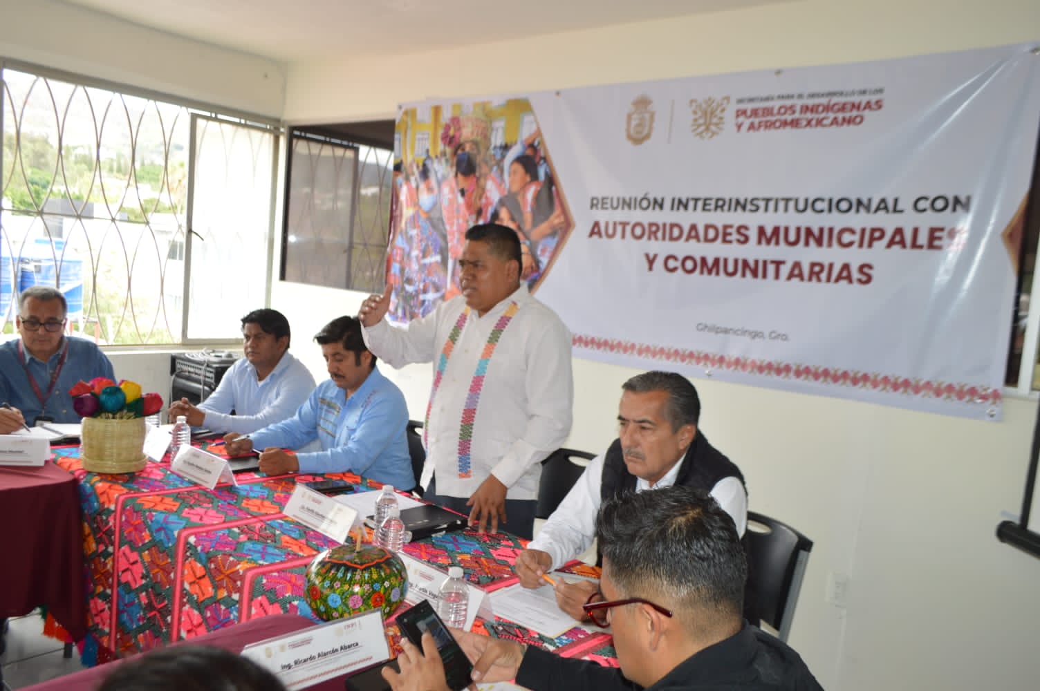 Anuncia titular de la SEDEPIA inició de los trabajos de pavimentación de la carretera Alacatlatzala – Chilixtlahuaca – Ojo de Pescado – Llano Grande de Juárez