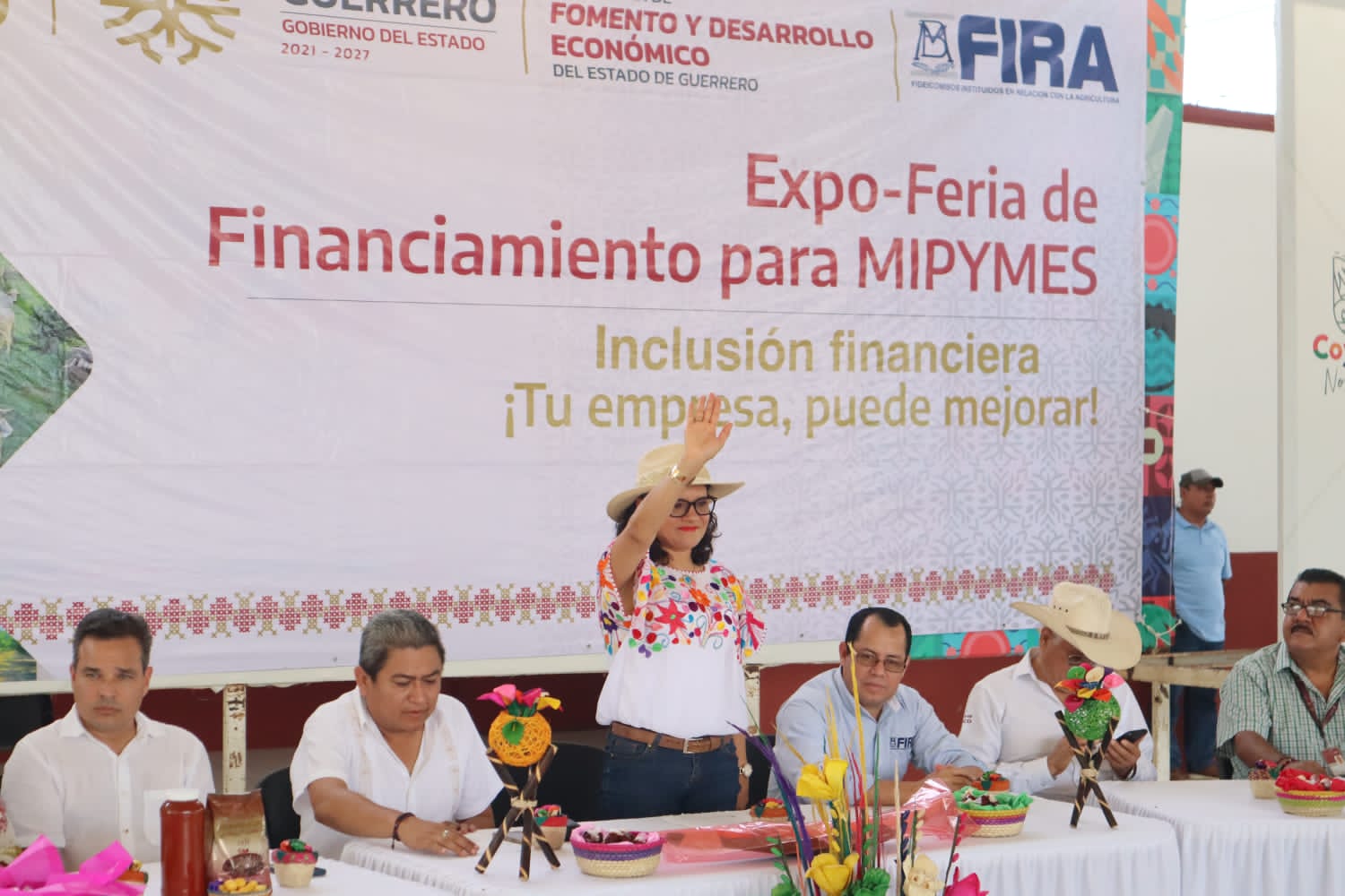 Ofertan una bolsa de 75 millones de pesos en créditos para empresarios de la Costa Grande