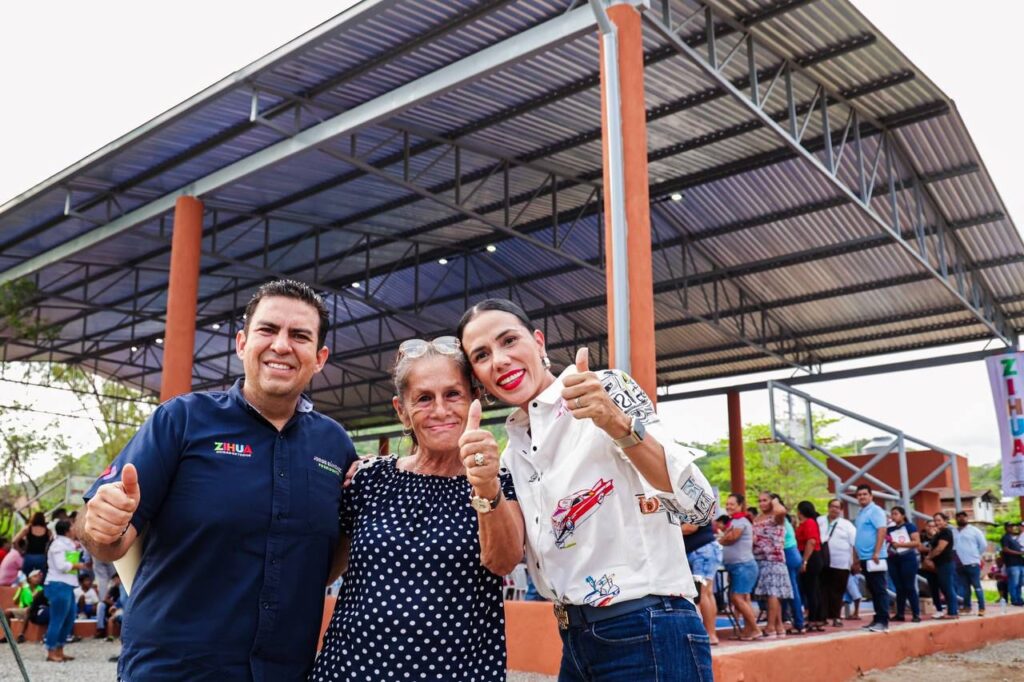 Colonia 3 de Diciembre estrena espacio deportivo techado que entregó el alcalde Jorge Sánchez Allec