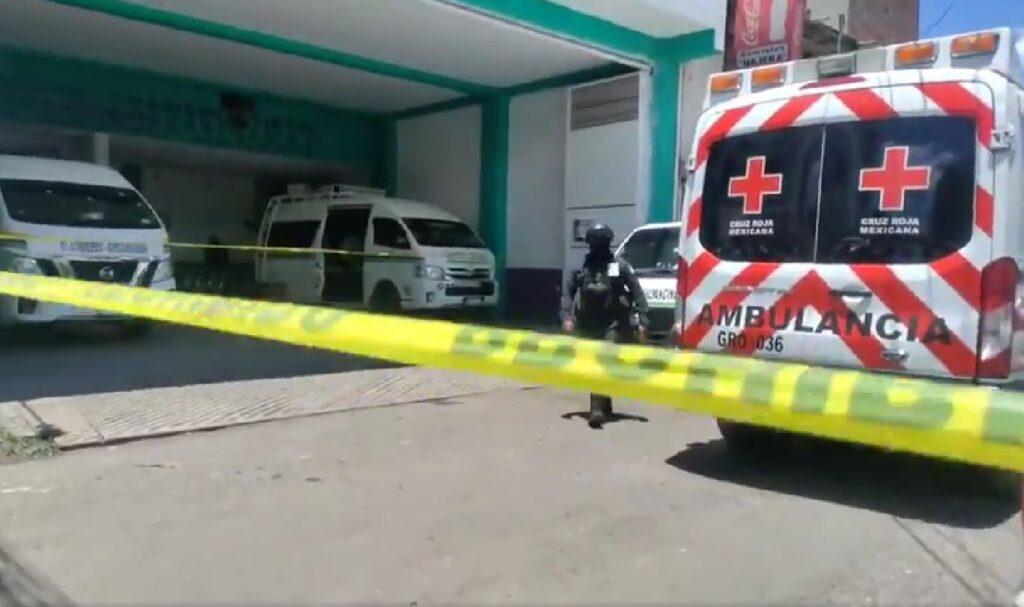 Atacan a balazos la base de urvans de Chilpancingo a Tlacotepec; un herido