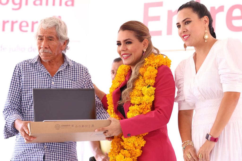 “El pueblo es nuestro aliado, es nuestro equipo y vamos a seguir trabajando con justicia social”: Evelyn Salgado