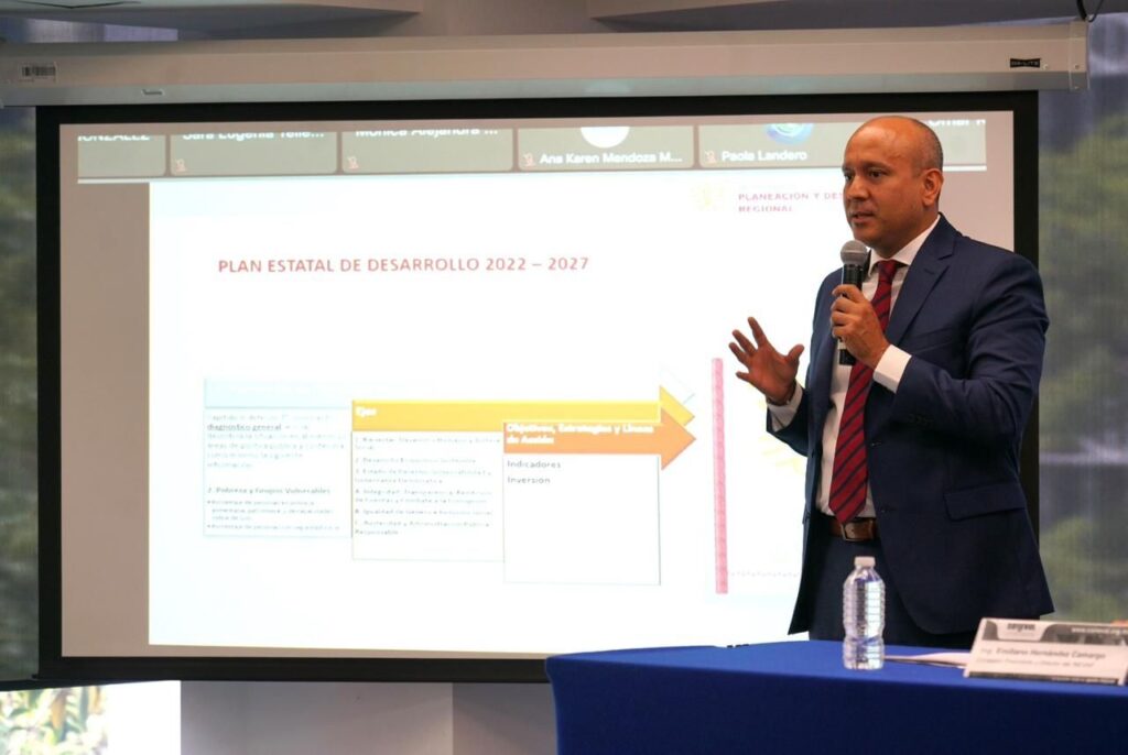 Asiste titular de la Secretaría de Planeación y Desarrollo Regional de Guerrero, René Vargas al encuentro nacional del CONEVAL